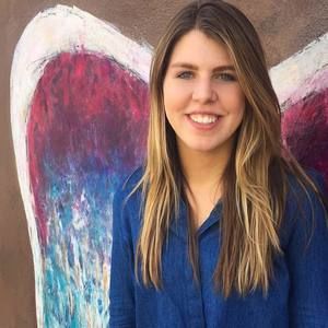 Meet your Posher, Carly